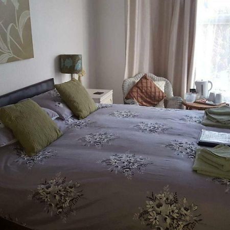 Hallam Guest House Scarborough Bagian luar foto