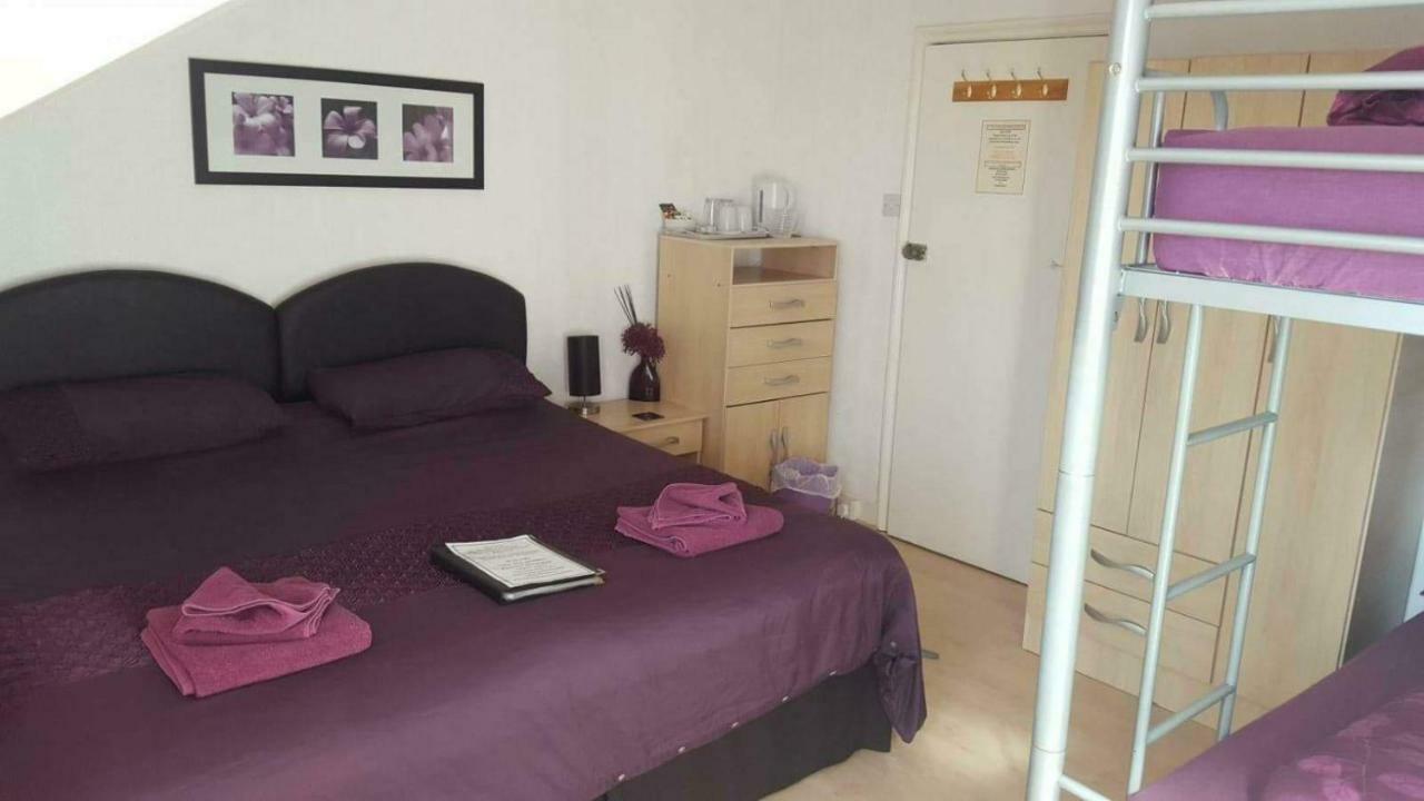Hallam Guest House Scarborough Bagian luar foto